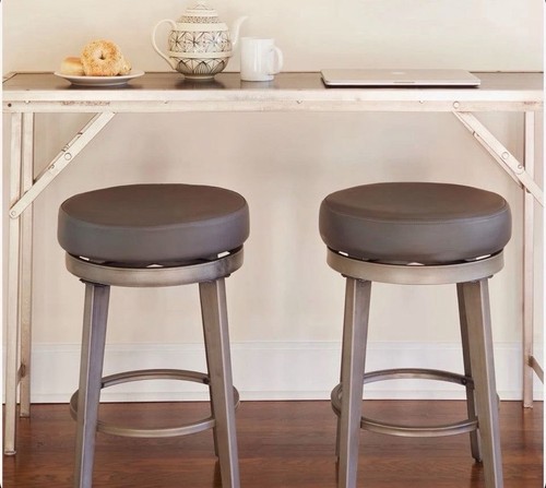 Three posts gadberry - "three, swivel